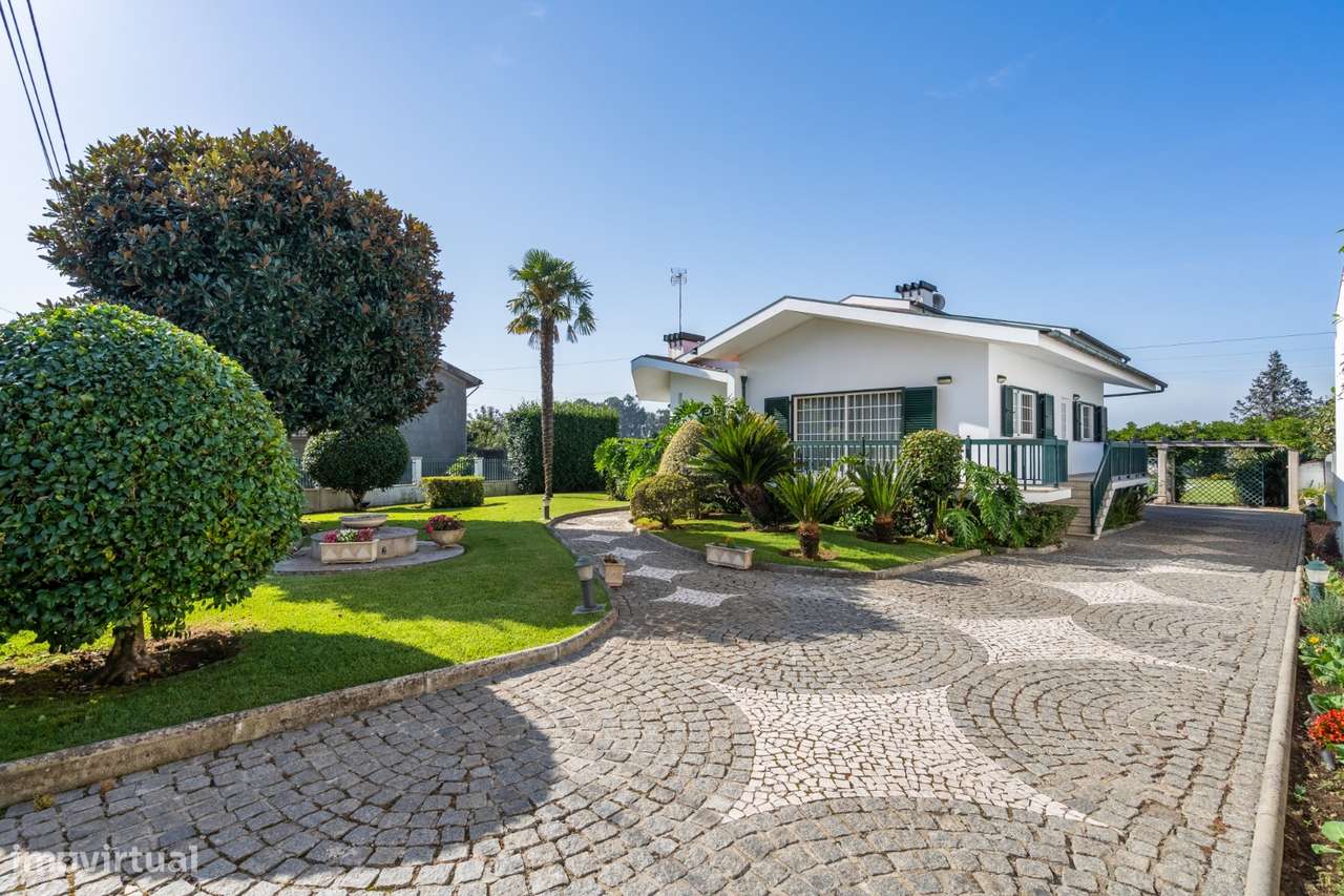 Moradia T3 com Piscina e Jardim em Galegos, Barcelos-15