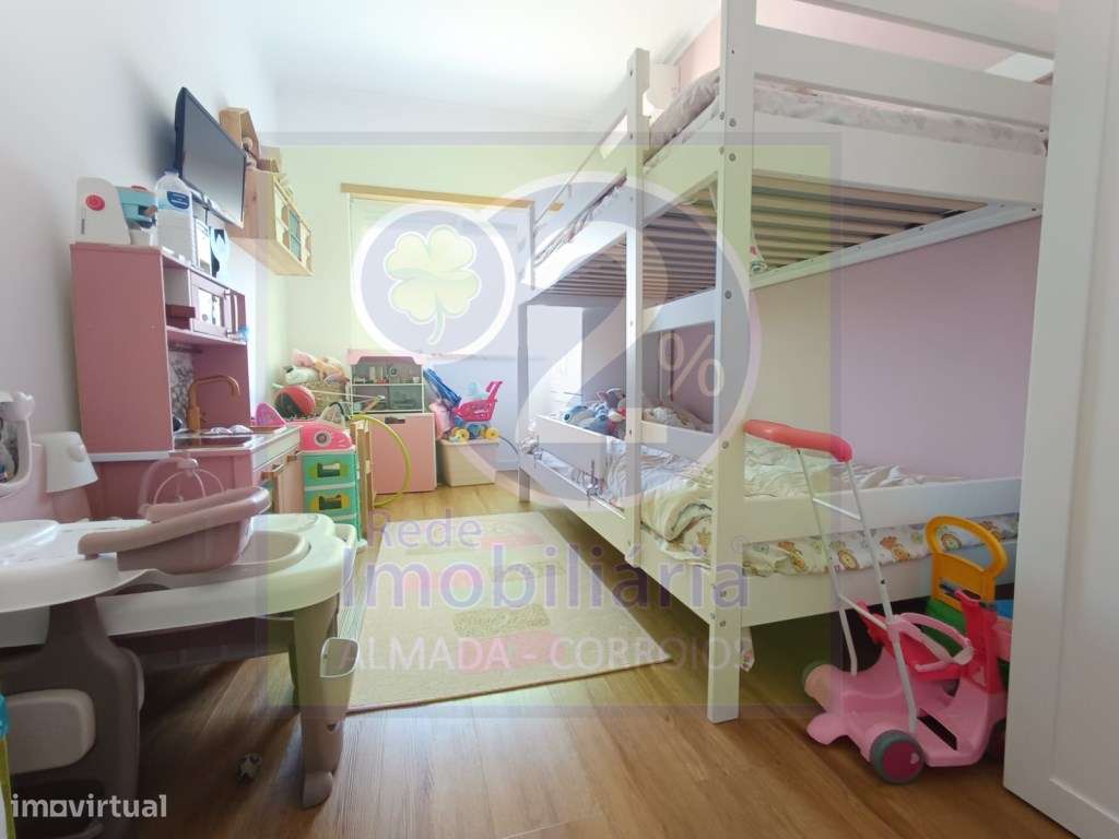 Apartamento T3, boas áreas-14