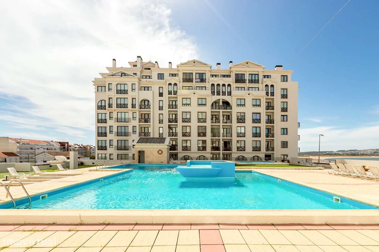 T2 na Marginal de São Martinho do Porto | Piscina com Vista Baía-20