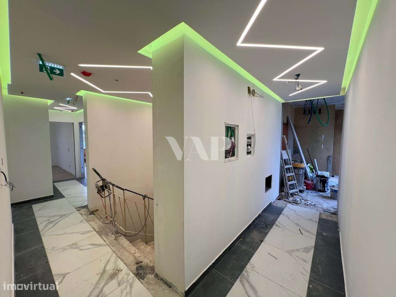 Prédio para venda no centro de Faro - Grande imagem: 2/14