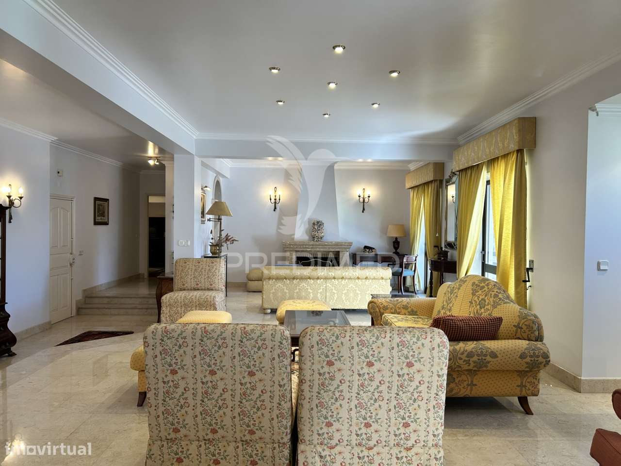 Luxuoso Apartamento T5 no Coração de Leiria com Vista para o Castelo - Grande imagem: 3/34