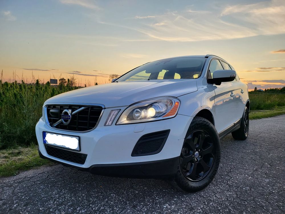 Volvo XC60 I (2008-2017) D3 Summum 2010