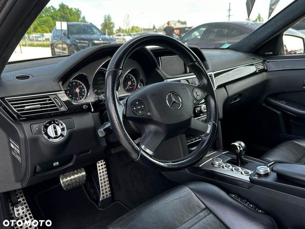 Mercedes-Benz Klasa E 63 AMG T AMG Speedshift 7G-MCT - 10