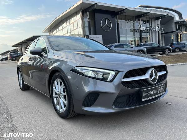 Mercedes-Benz A - 18