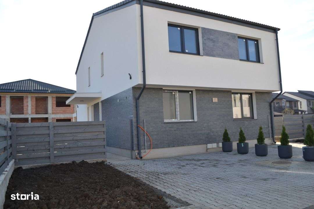 Duplex modern cu gradina si doua locuri de parcare - Imagine principală: 2/13