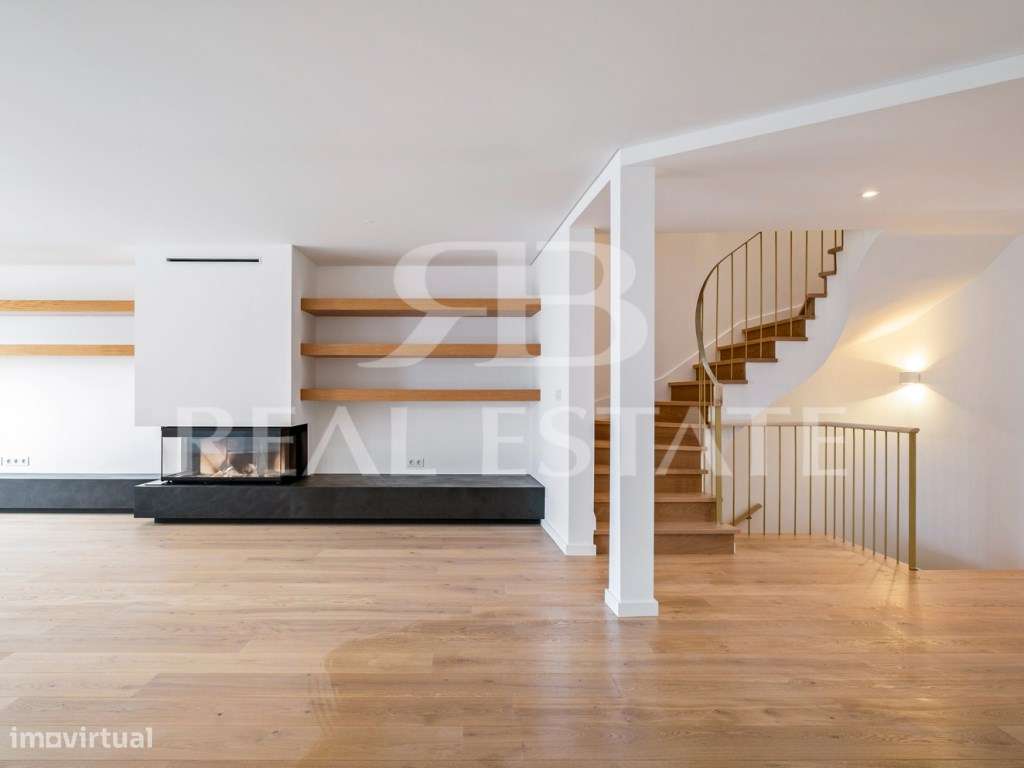 Moradia T4 com Jardim e Piscina no Monte Estoril - Cascais - Grande imagem: 4/49