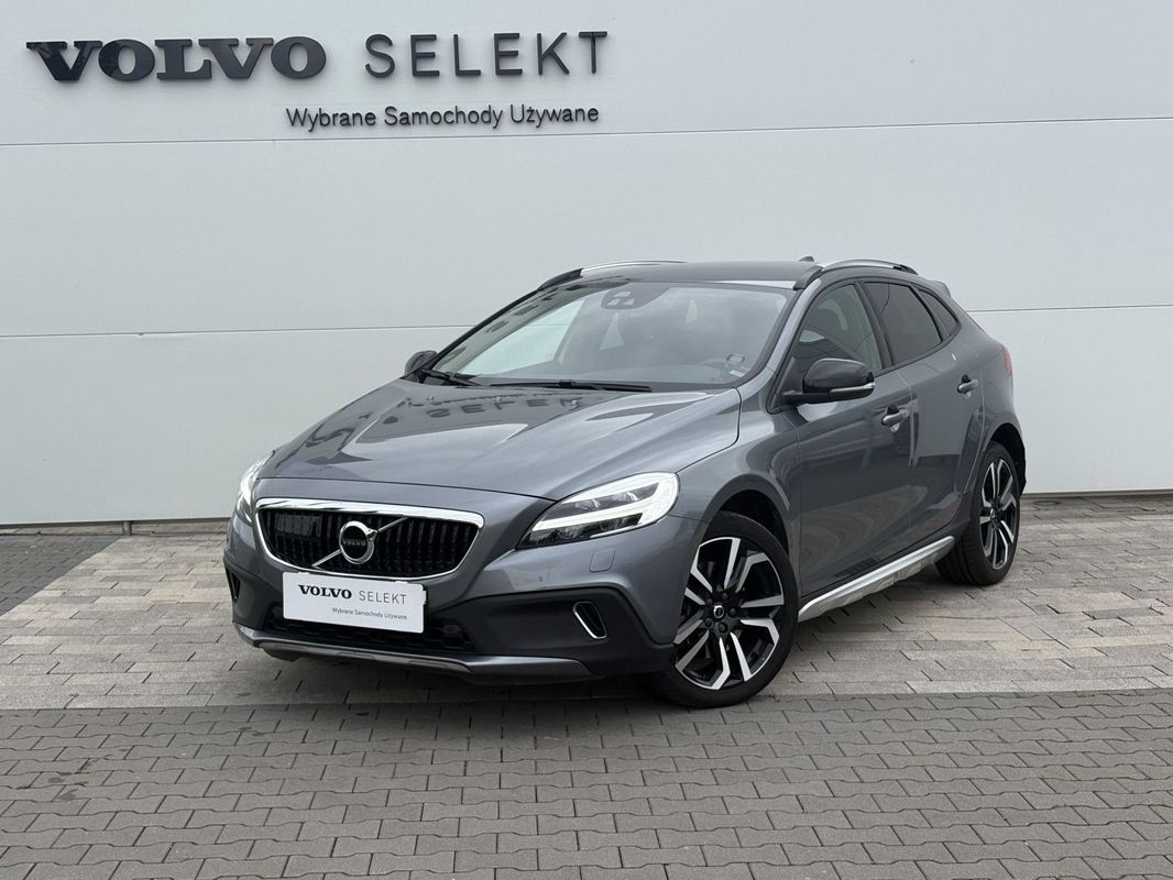 volvo v40