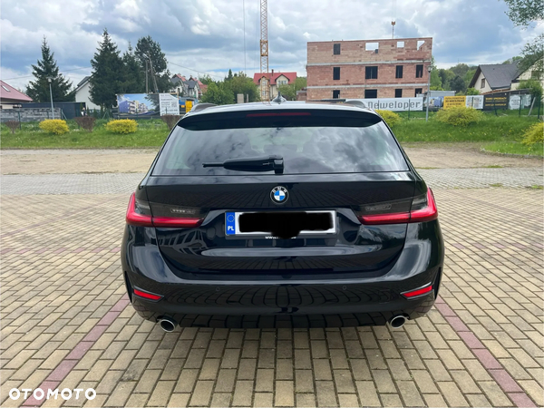 BMW Seria 3 318d MHEV Sport Line - 8