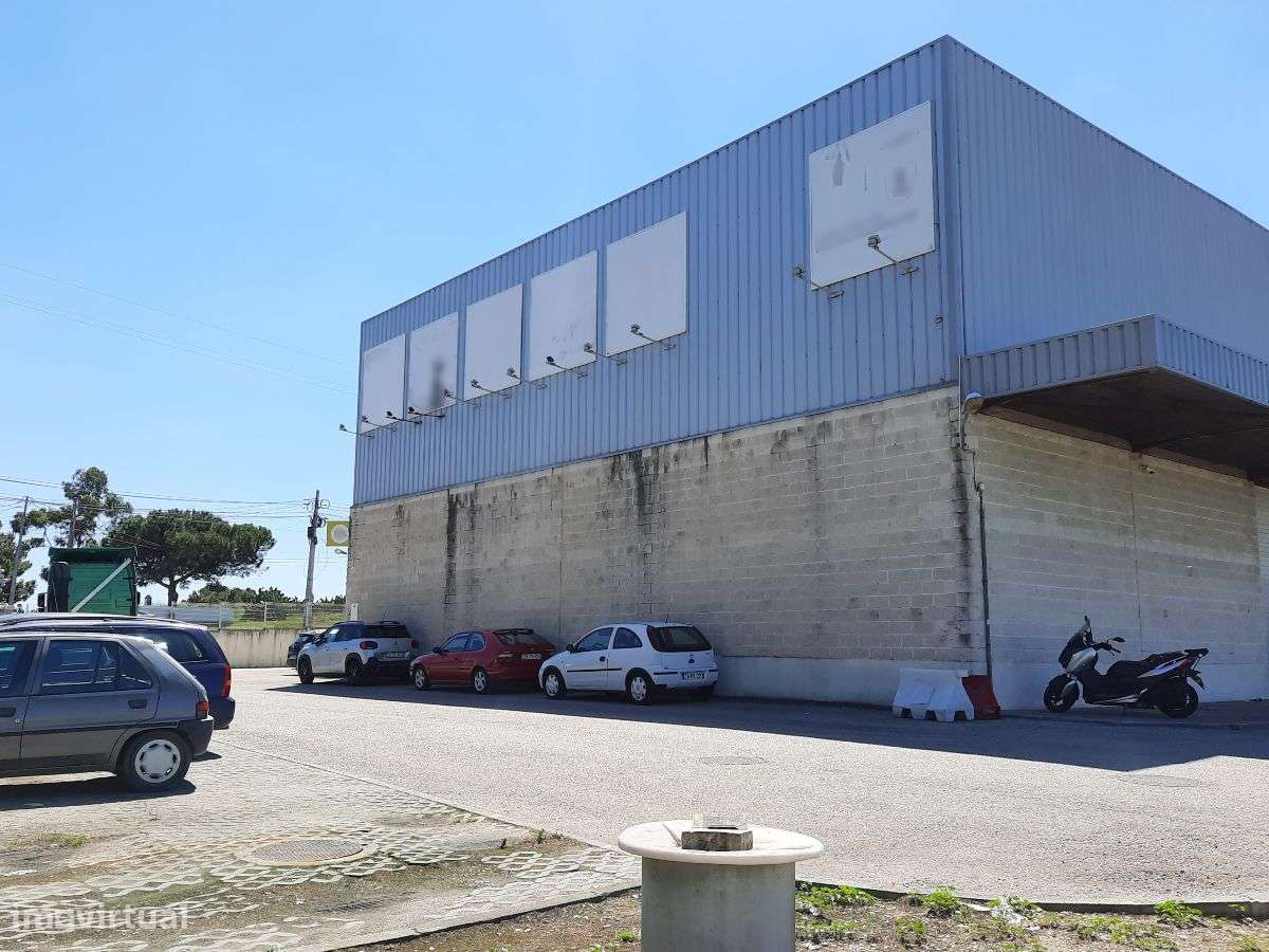 Armazém Venda Palmela | 2.231 m2 | Licença Industrial e Serviços-20