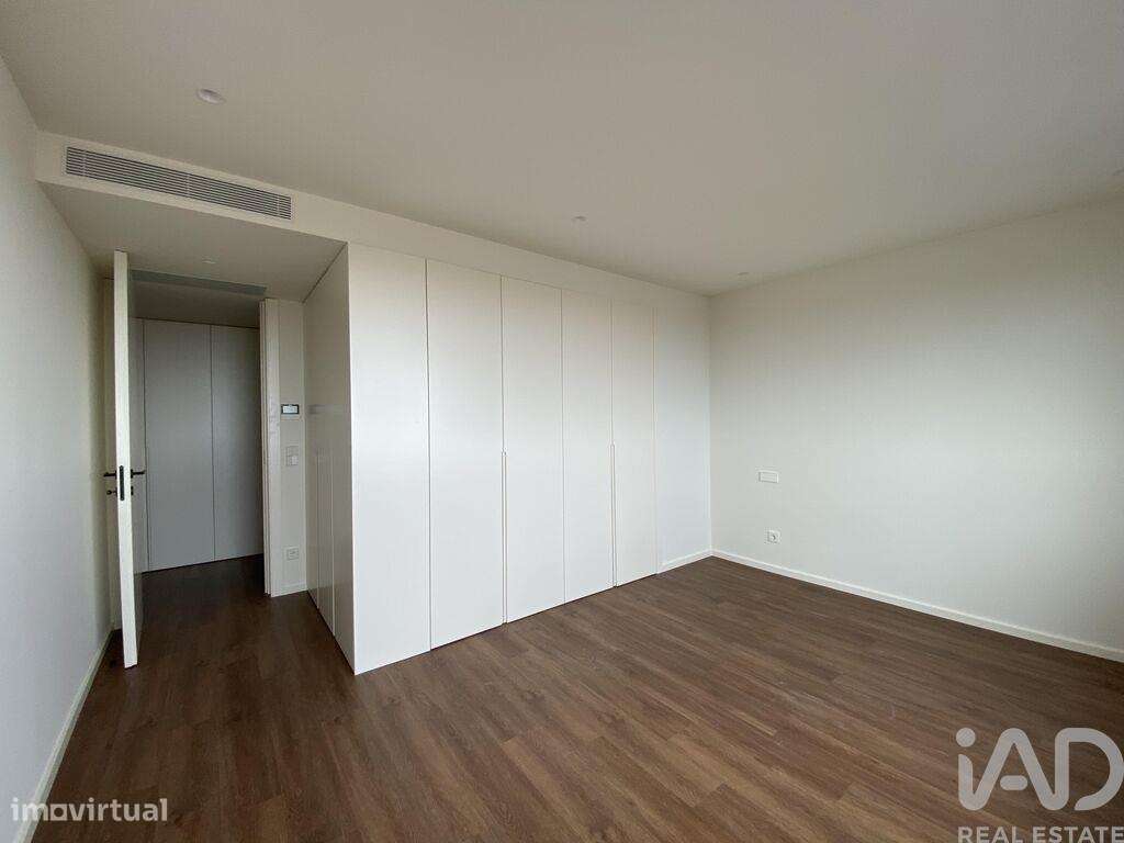 Apartamento T3 em Mafamude e Vilar do Paraíso de 180,00 m2 - Grande imagem: 5/30