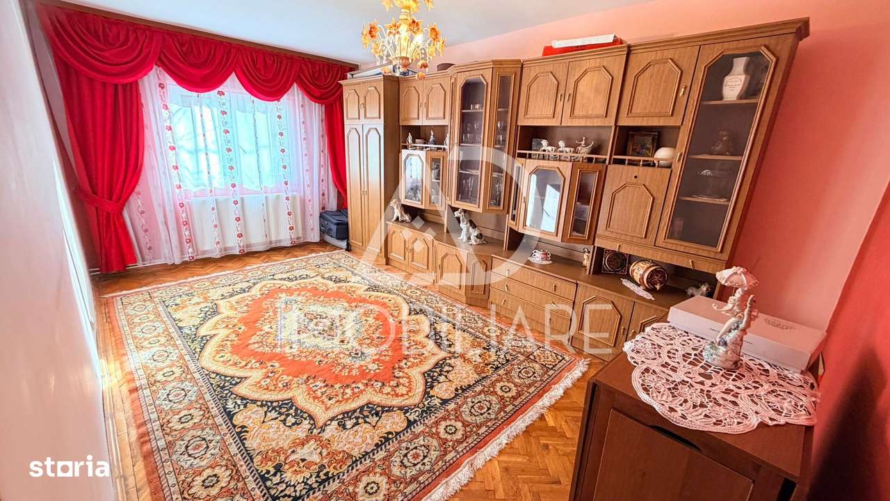 Apartament 3 camere, strada A.I.Cuza - zona Piata Mica, etaj 3 - Imagine principală: 3/9