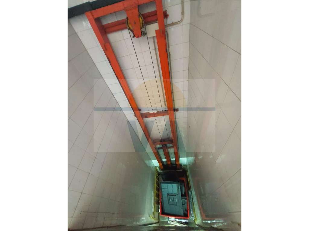 Armazém para Venda em São João da Talha - Excelente Oportunidade às...-17