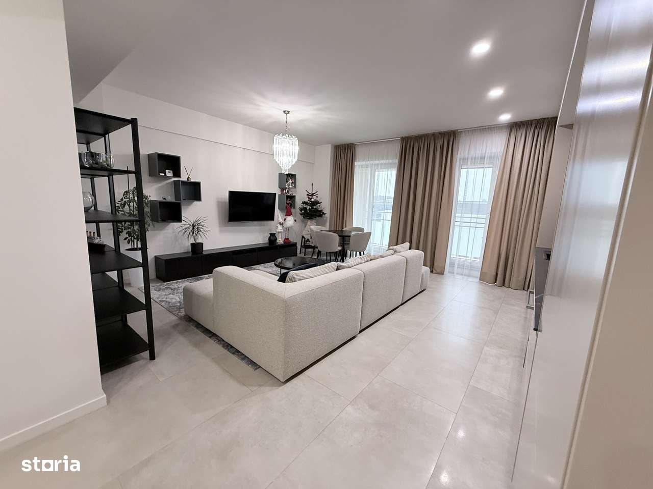 Apartament premium 103 mp cu 2 camere cu finisaje de lux - Palas Mall - Imagine principală: 3/16