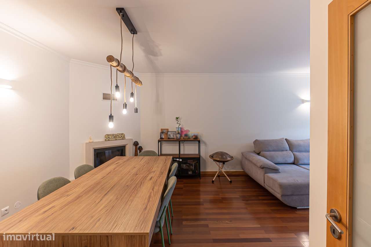 T2 com Terraço,  2 WC com Banheira e Lugar de Garagem - Grande imagem: 3/37