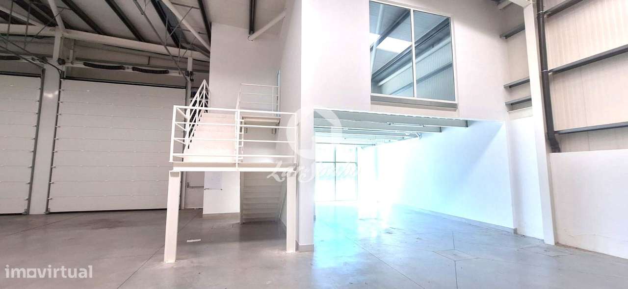 Excelente pavilhão em Barcelos - Grande imagem: 5/25