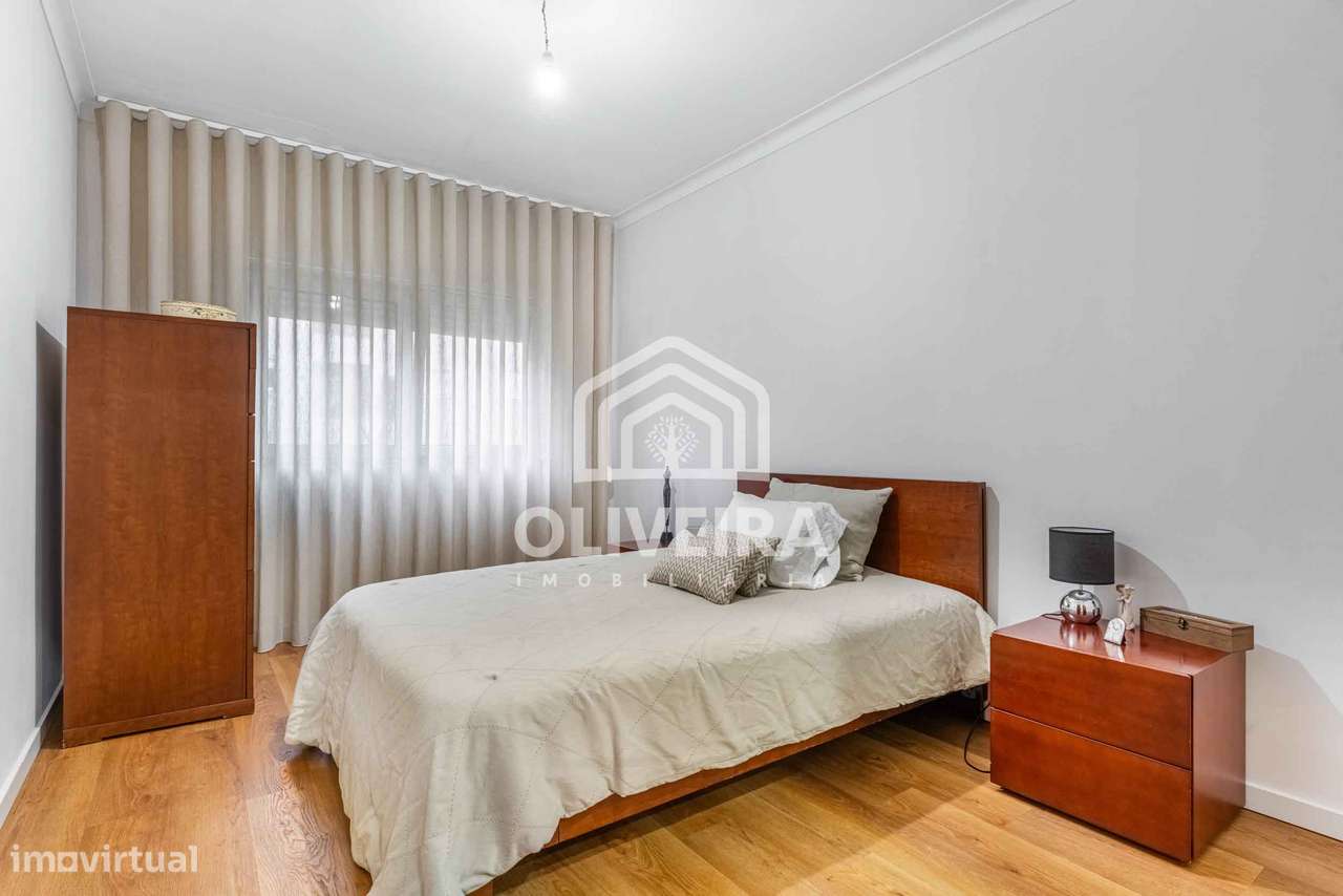 Apartamento T3 renovado em Braga-13