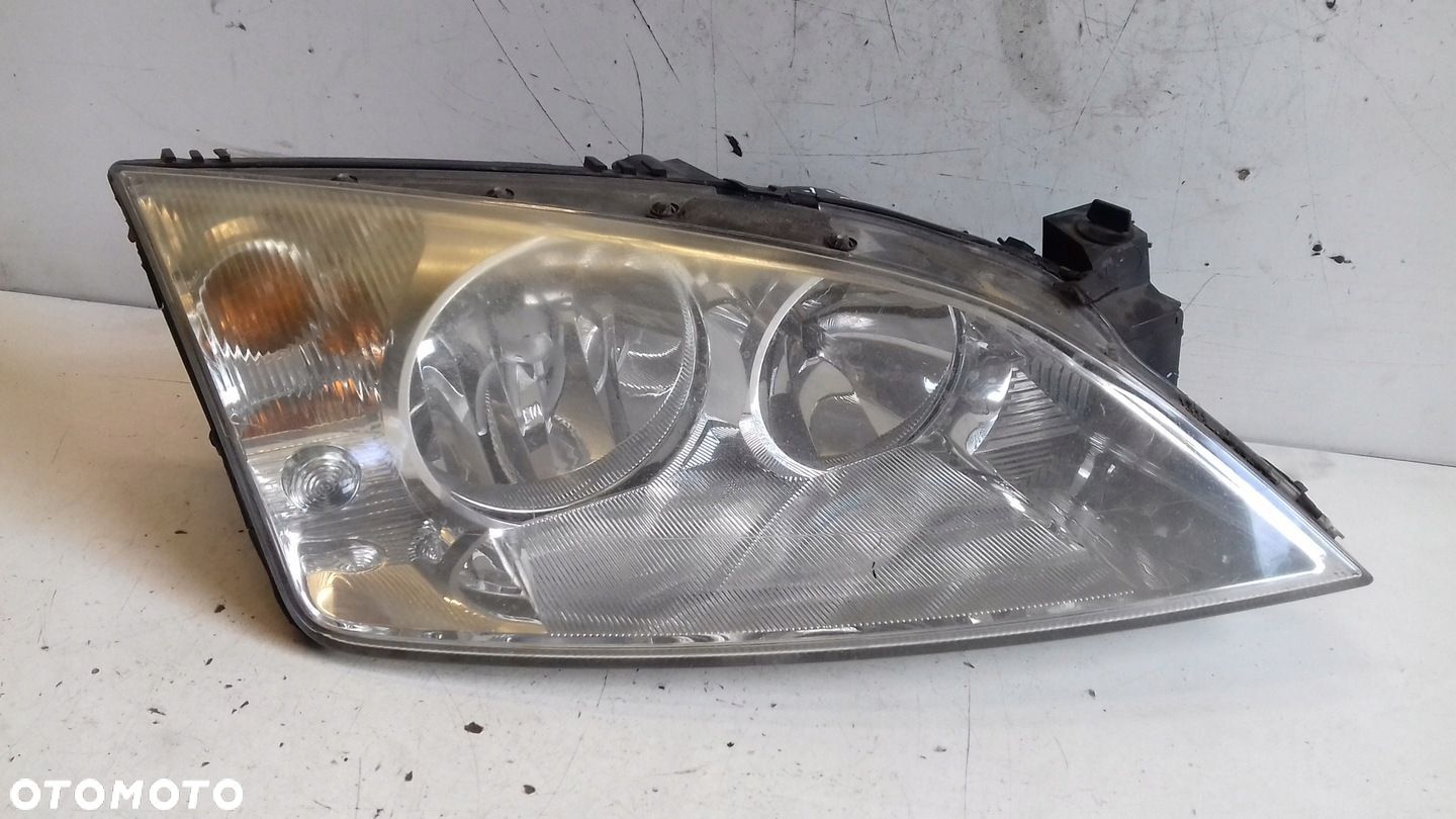 LAMPA PRAWY PRZÓD 1S7113005AK FORD MONDEO MK3 00- - 1