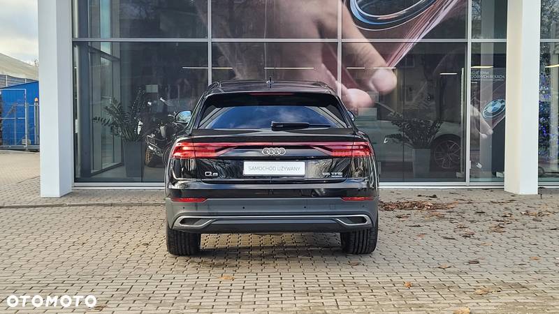 Audi Q8 55 TFSI mHEV Quattro Tiptronic - 4