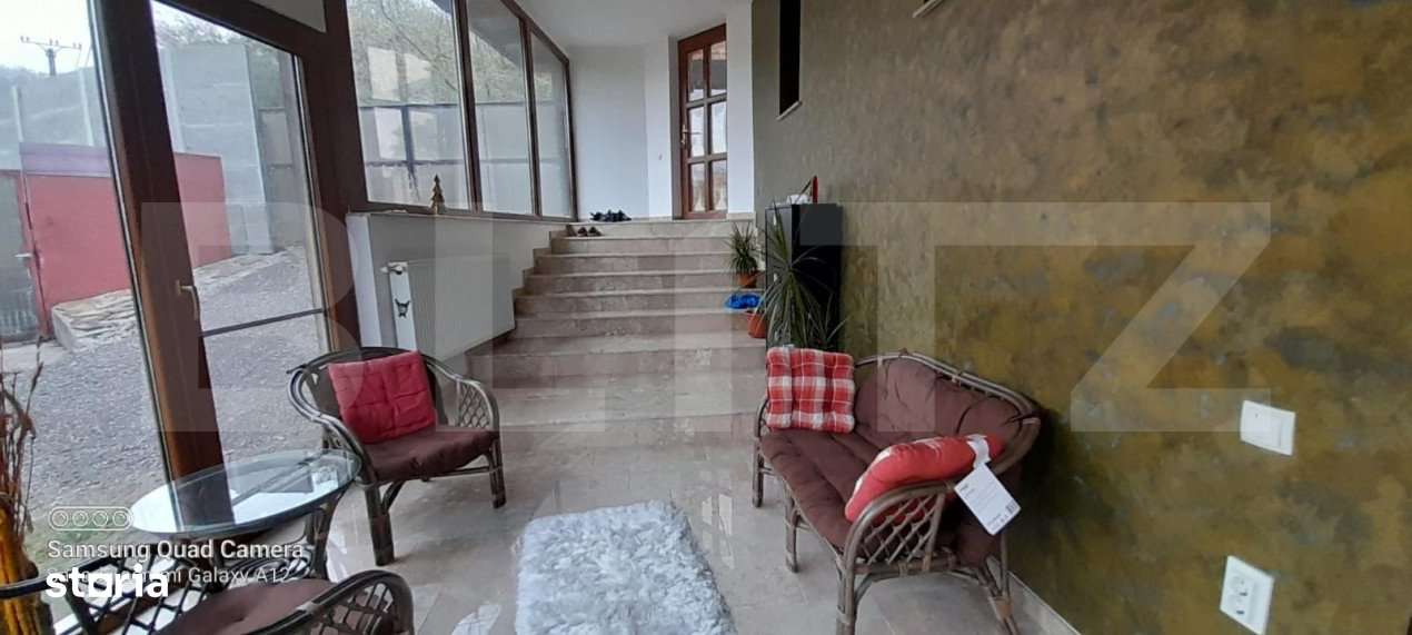 Casa de vanzare in Ampoita - Imagine principală: 3/10