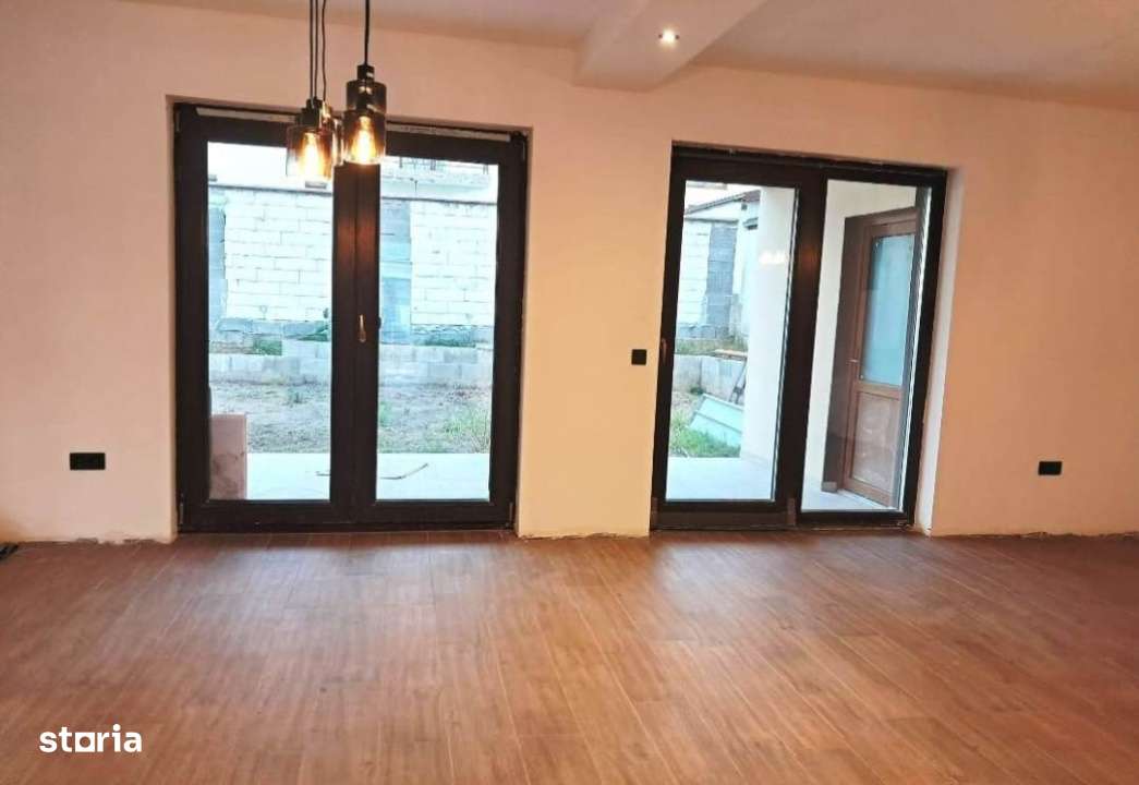 Casa 5 camere 160mputili,spre vanzare in Sura Mica - Imagine principală: 3/13