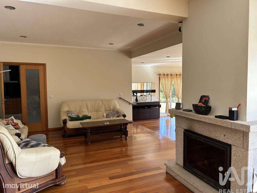 Casa / Villa T4 em Calvos E Frades de 432,00 m2 - Grande imagem: 4/18