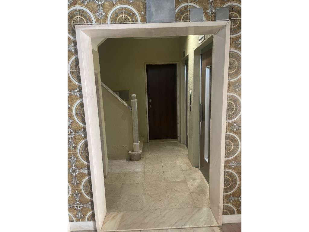 Apartamento T2 Remodelado no Coração de Oeiras - Conforto, Estilo e...-7