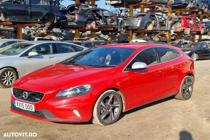 usa portiera stanga dreapta fata spate macara geam motoras oglinda parbriz  Volvo V40 R-design 2015, motor 1.6 D2 114cp cod motor D4162T  dezmembrez dezmembrari - 1