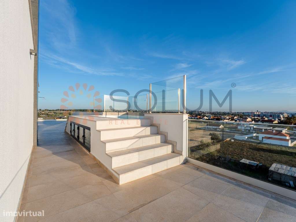 Penthouse de Luxo com piscina - Montijo-40