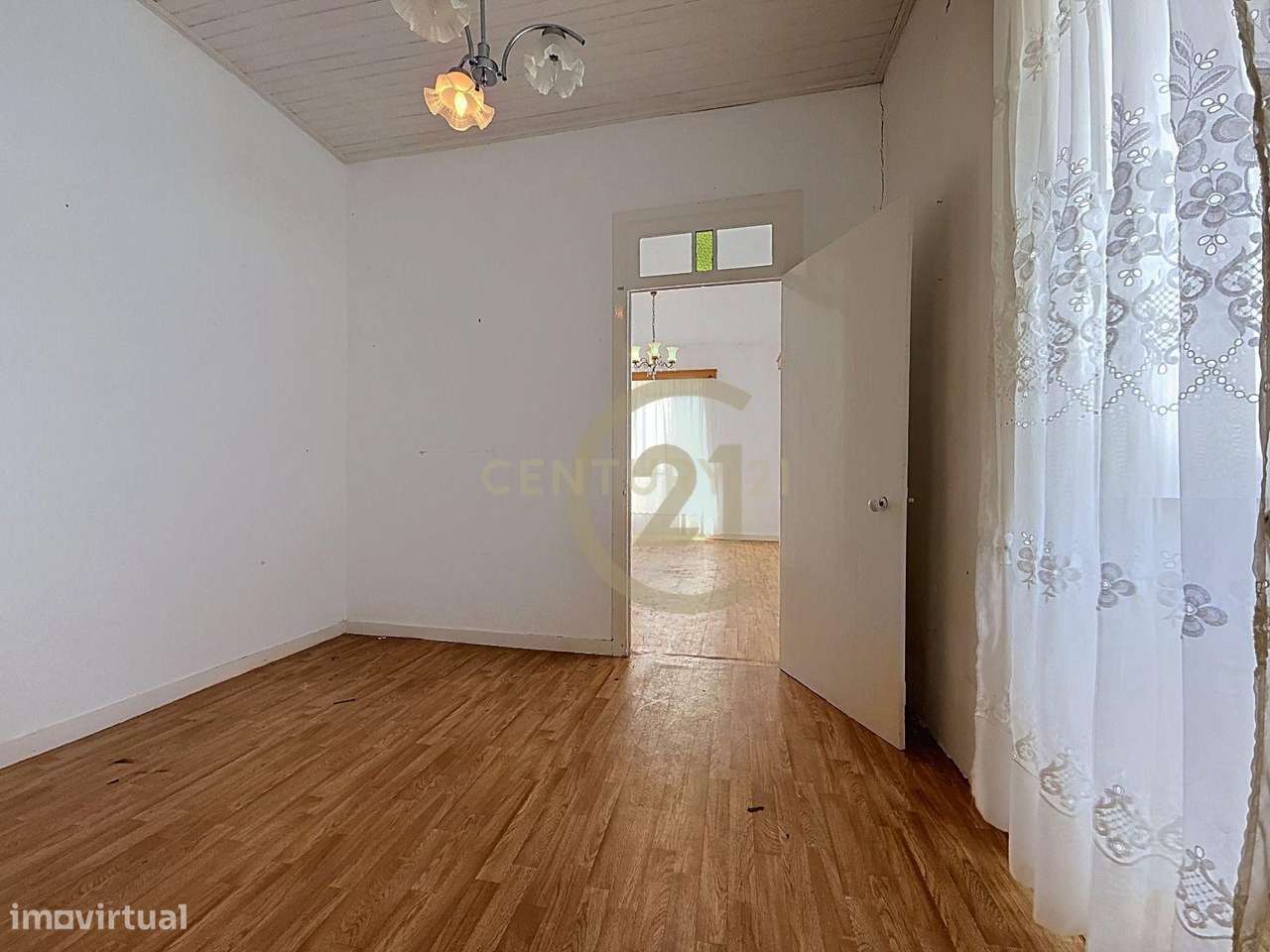 Casa T3 em Cinco Ribeiras, Angra do Heroísmo - 165.000€-25