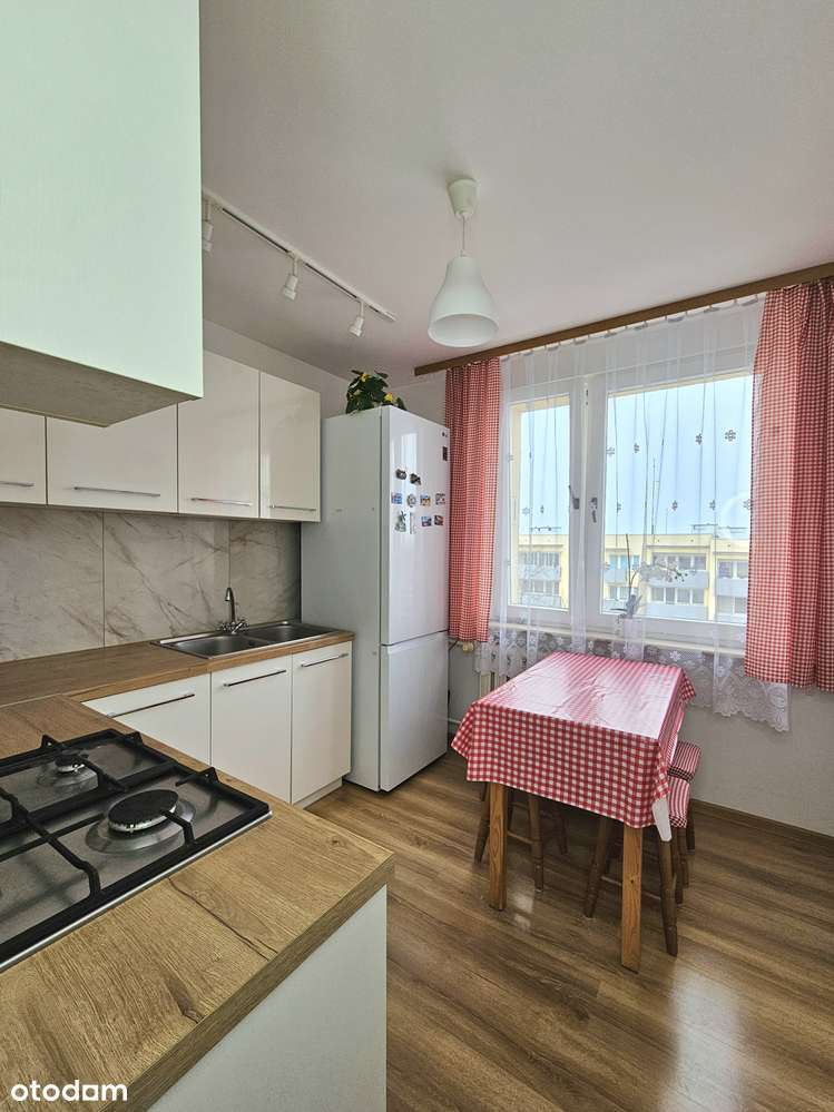 3-pokojowe mieszkanie w stanie do wejścia-9