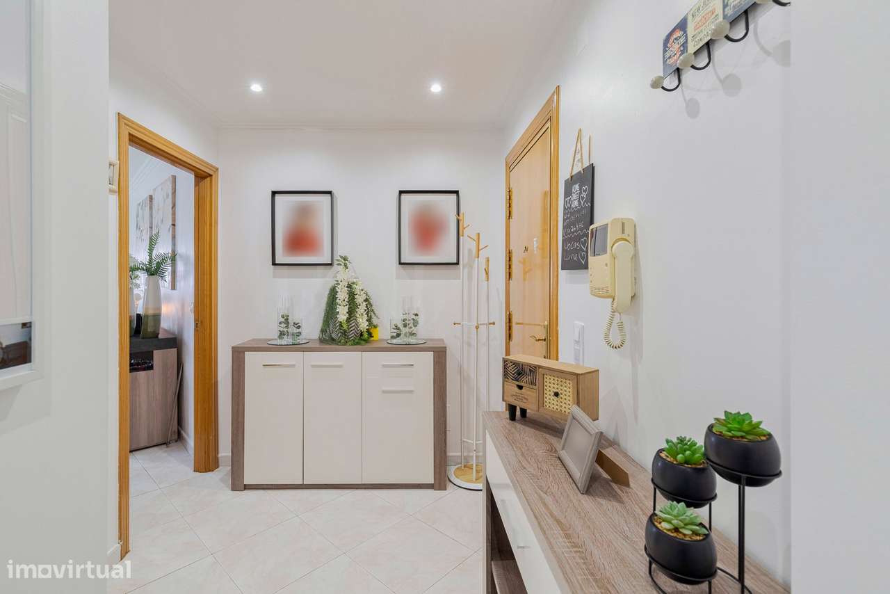 SANTA MARTA DO PINHAL - T2 com Garagem e Arrecadação!-2