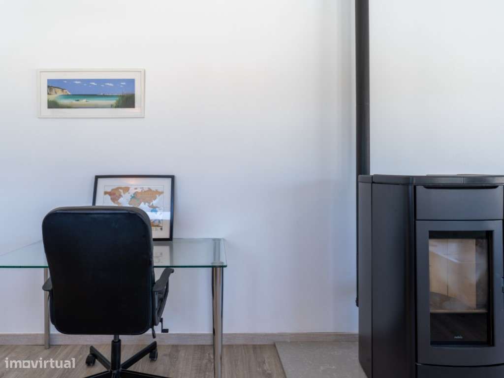 Moradia T3 com Terraço e Churrasqueira no Nadadouro-24