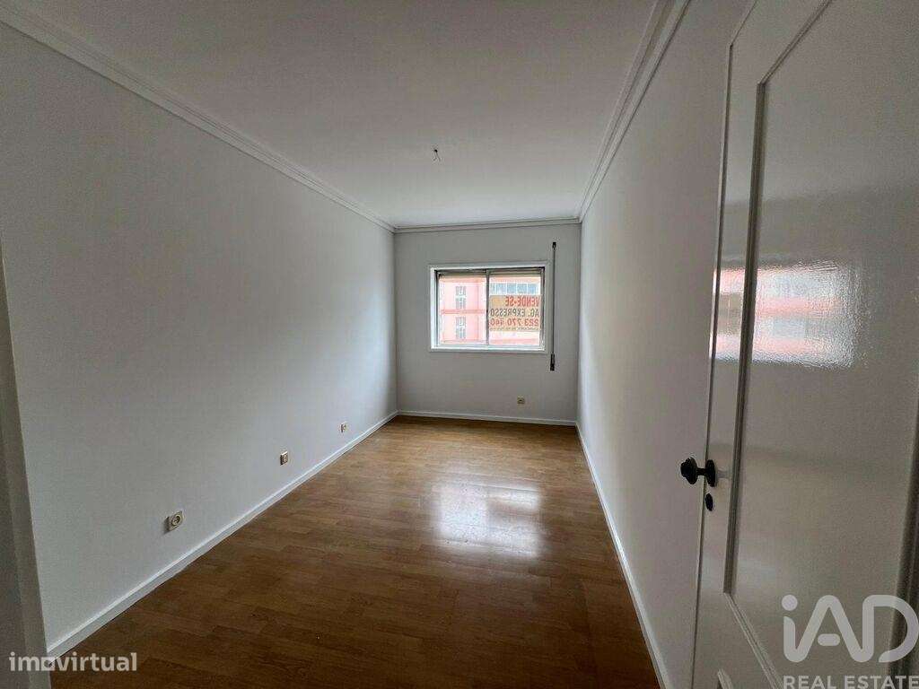 Apartamento T3 em Mafamude e Vilar do Paraíso de 116,00 m2 - Grande imagem: 4/24
