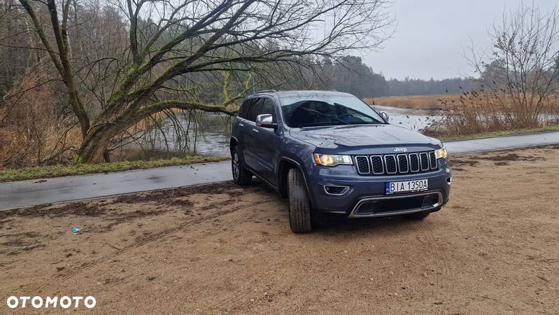 Jeep Grand Cherokee - 1