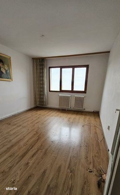 Apartament cu 3 camere decomandat in Manastur.