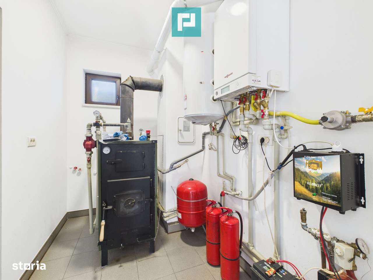 Casă modernă cu 2 corpuri, 5 camere în Pecica-12