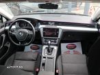 Volkswagen Passat Variant 2.0 TDI DSG Highline - 9