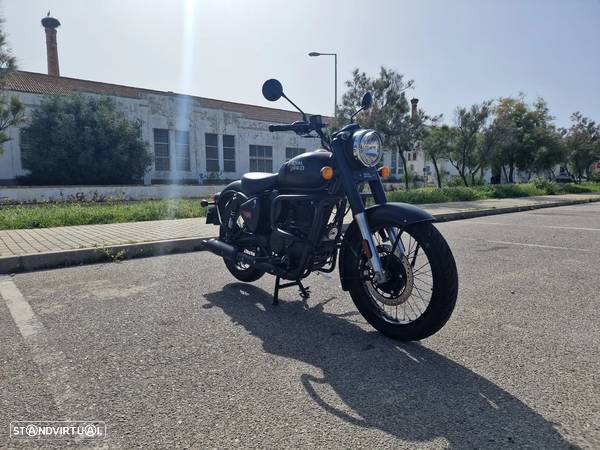 Royal Enfield Classic Stealth Black - 4