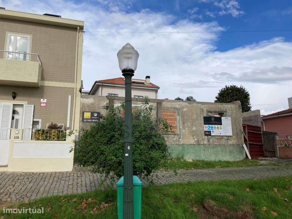 Terreno em Ruína com PIP aprovado - Porto - Grande imagem: 4/13