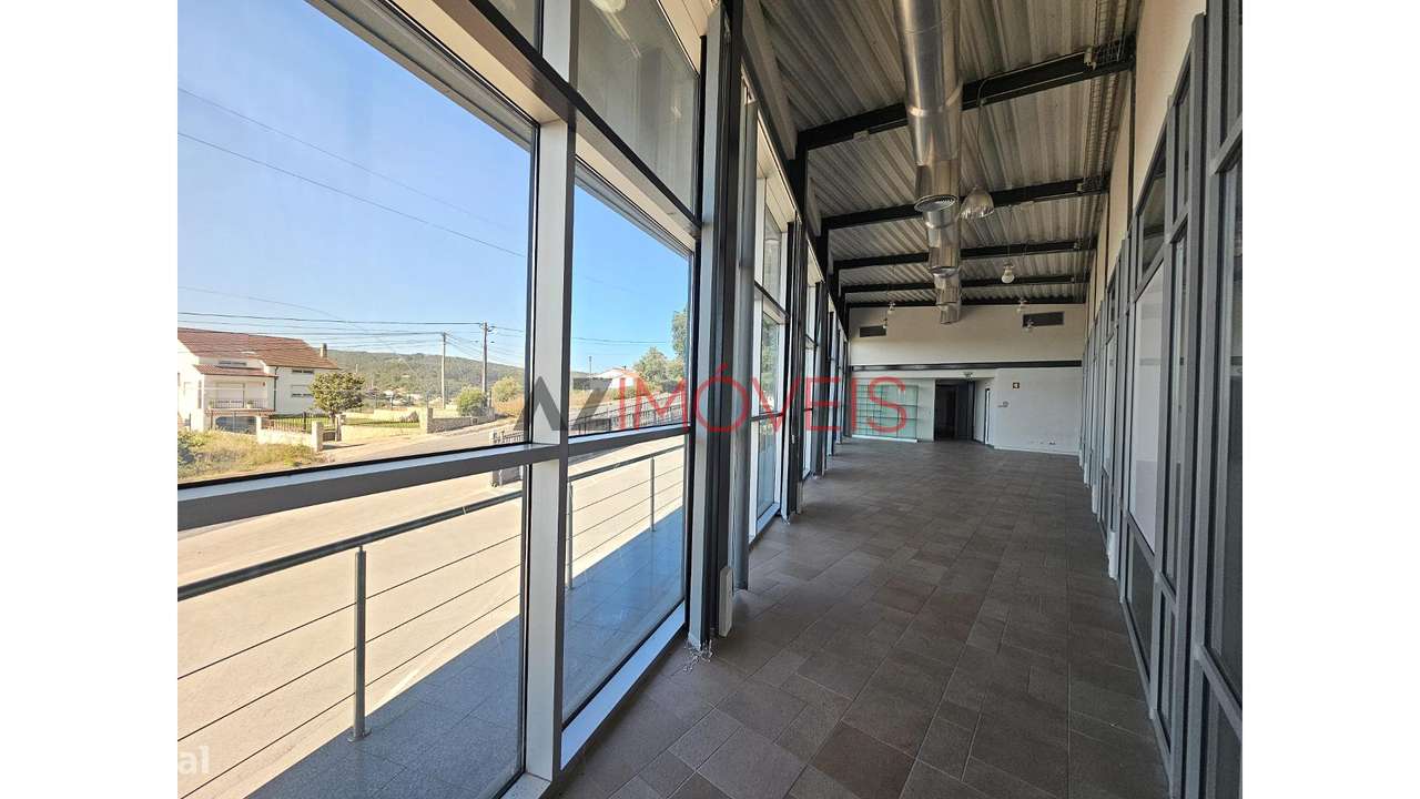 VENDE-SE ARMAZÉM EM AUTOGUIA, OURÉM-32