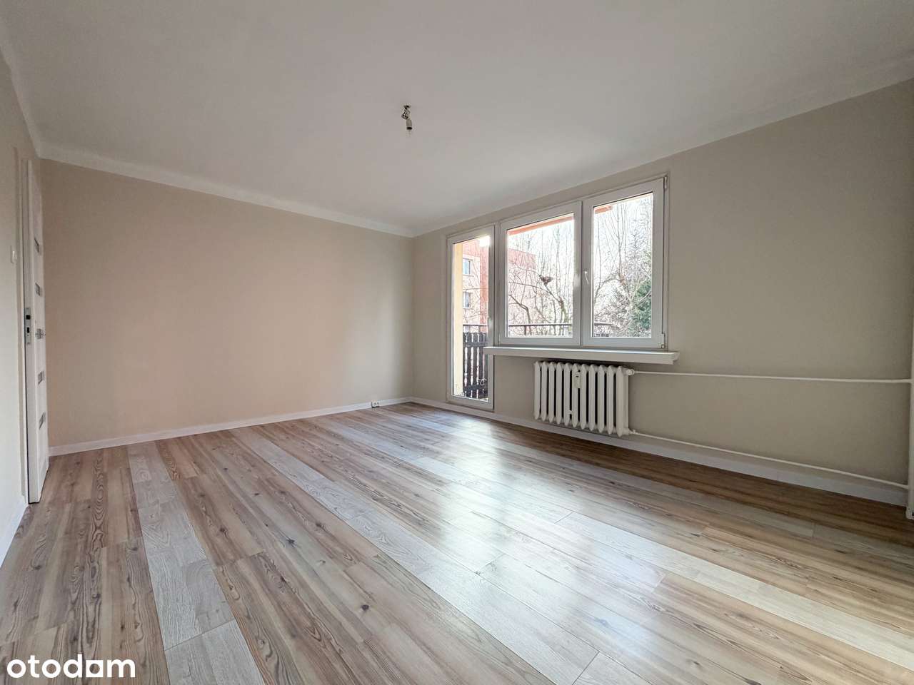 Przestronne 3-pokojowe mieszkanie z balkonem - Pełny obrazek: 2/7