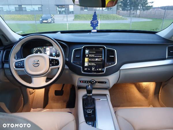 Volvo XC 90 D4 FWD Kinetic 7os - 25