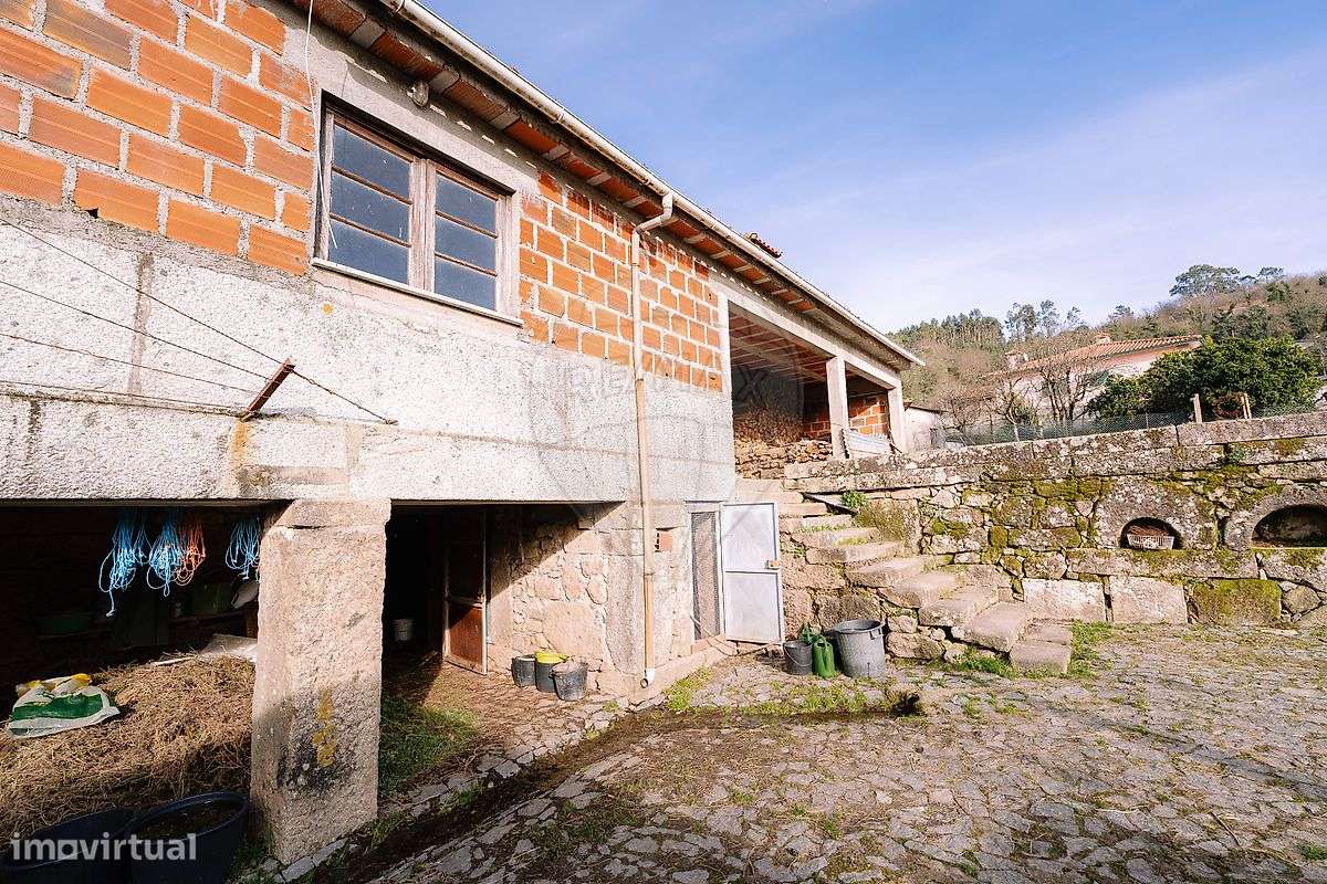 Moradia T3 para venda-9