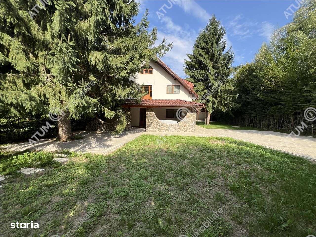 Cabana cu 7 camere 7 bai si teren 1000 mp in Avrig zona Mlaci - Imagine principală: 2/20