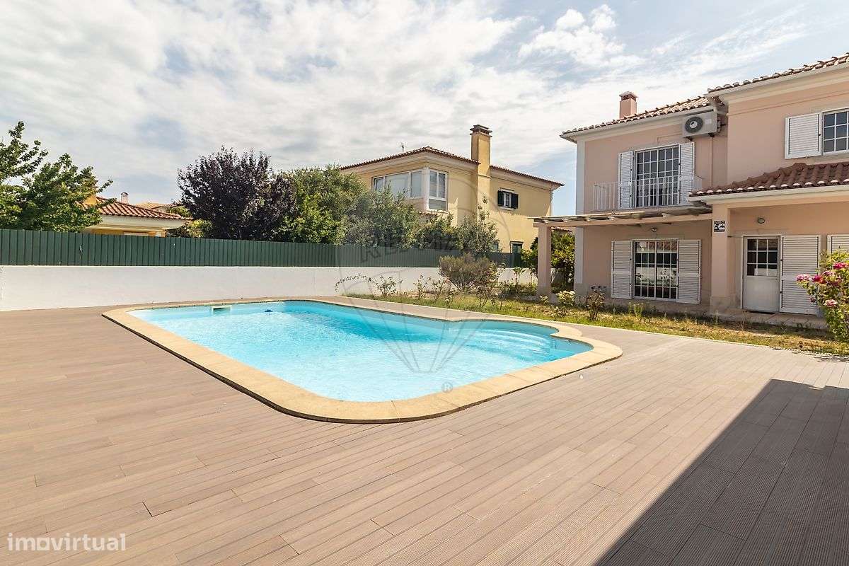 Moradia T4 nas Casas de Azeitão-7