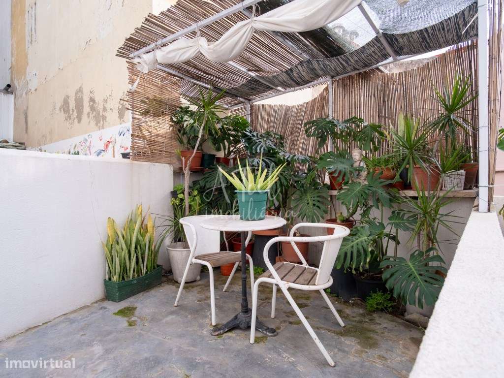 Apartamento T2 C/TERRAÇO no centro de Lisboa-16