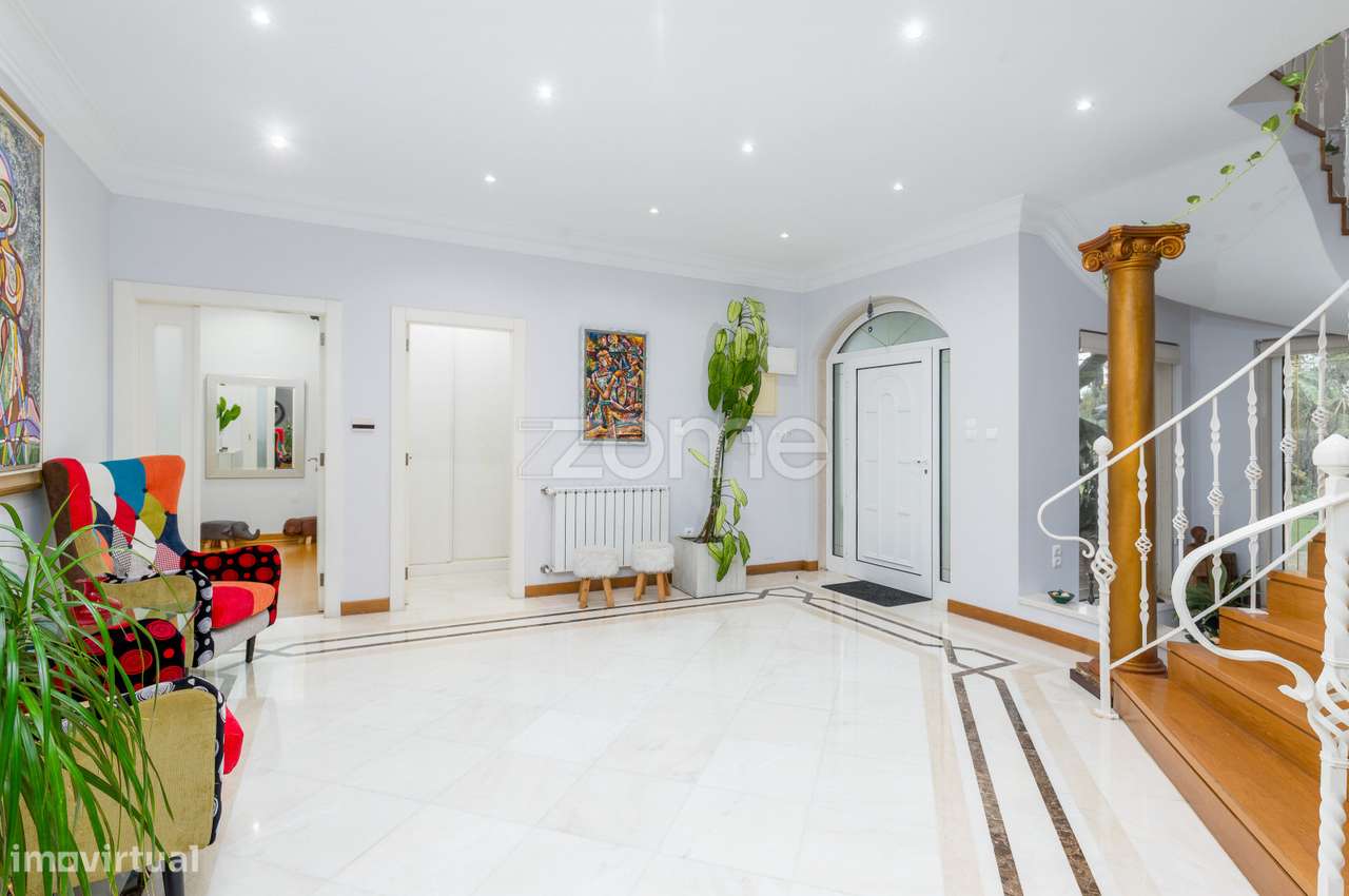 Moradia, 289 m², Corroios - Grande imagem: 2/58