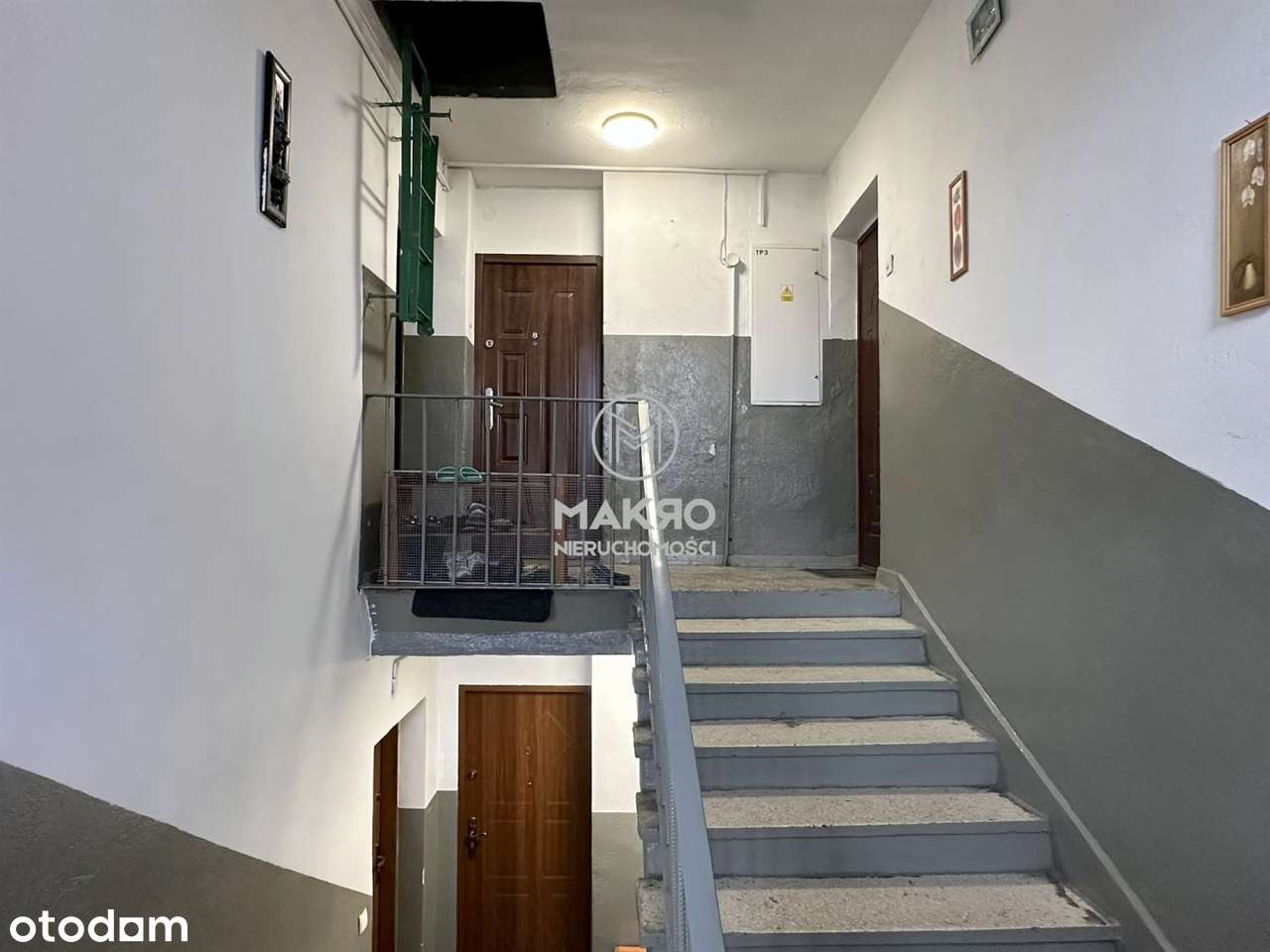 Garaż, Plac Zabaw, Zielona Okolica-11