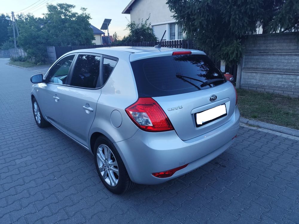 Kia Ceed I (2006-2012) 1.4 CVVT Attract 2011