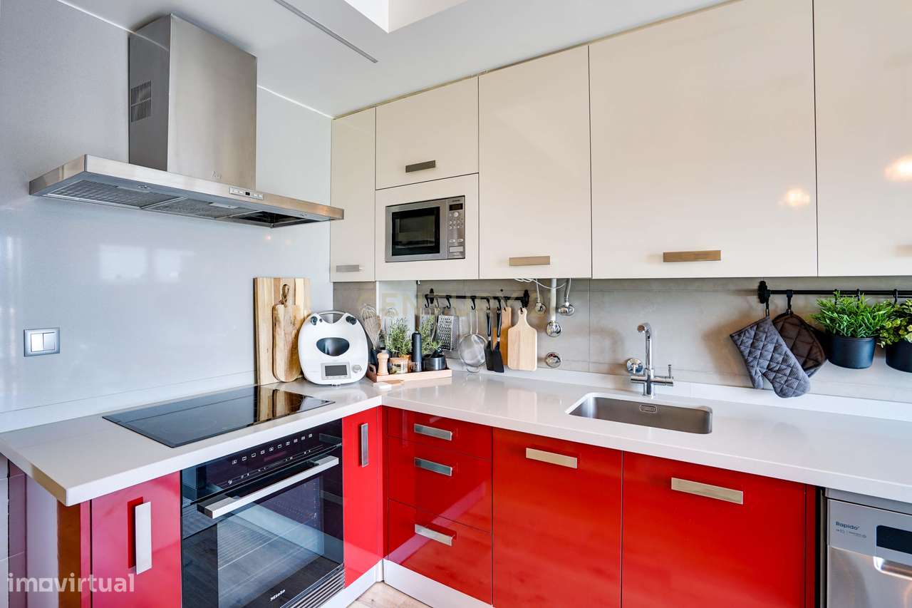 Apartamento T3 na Praça da Concórdia, Montijo-27